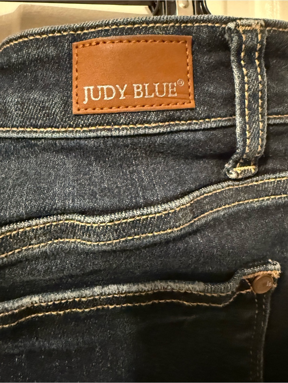 Judy Blue Distressed Denim Shorts Raw Hem Stretch Jean Shorts Size M - Picture 4 of 7